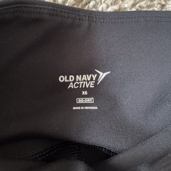 Old Navy Athletic Wear Leggings w/ Mesh - Picture 4 of 9